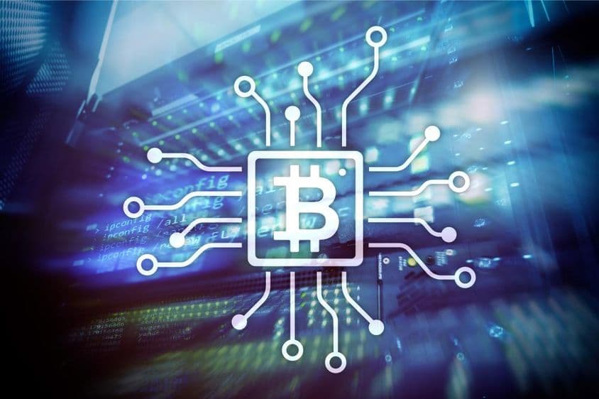 Bitcoin, Blockchain a szerverszoba hátterén.